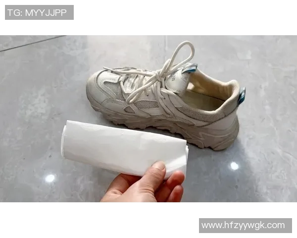 足球鞋小了一码怎么办教你几招轻松解决穿着不适问题